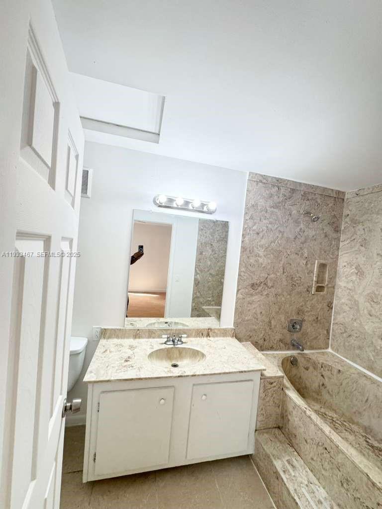 31 Crossings Circle, Unit G Boynton Beach, FL 33435 - Photo 17 of 36