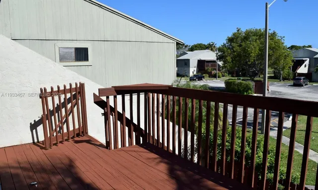 $1,800 | 31 Crossings Circle, Unit G, Boynton Beach, FL 33435