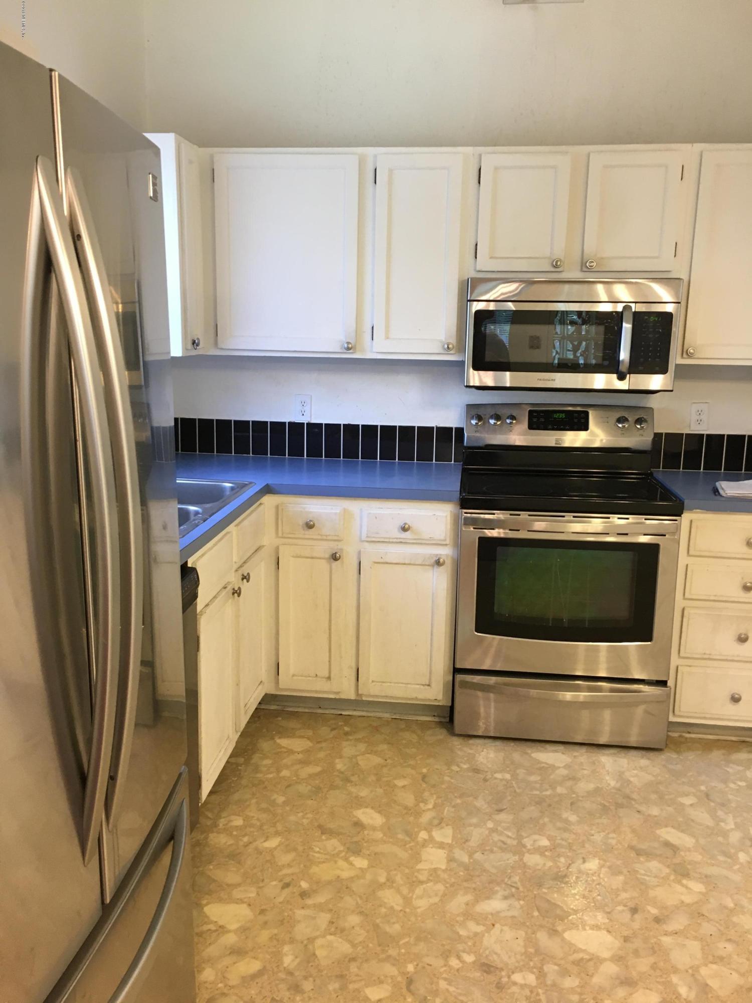 8435 Gemini Road Jacksonville, FL 32216 - Photo 6 of 24 Kitchen 1