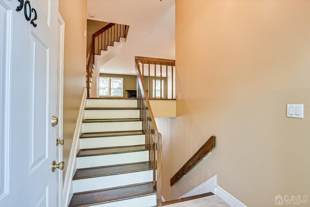 3902 Springbrook Drive Edison, NJ 08820 - Photo 6 of 45