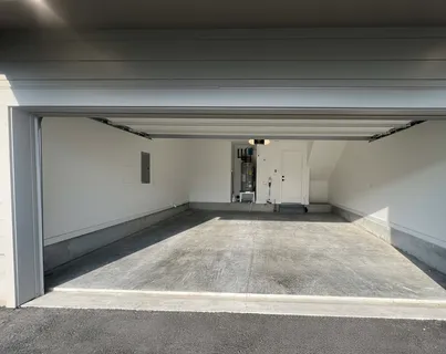 a view of a garage