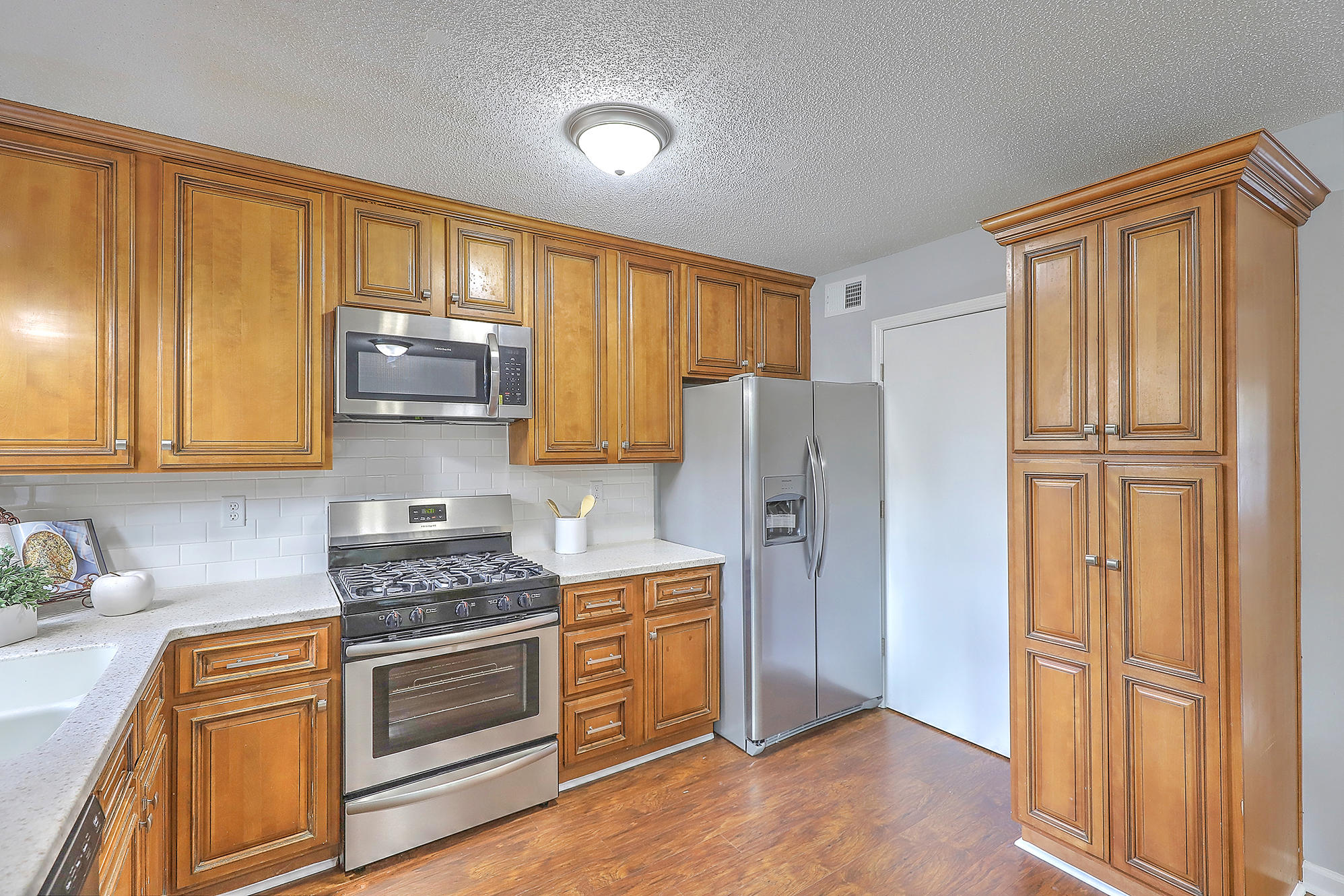 8399 Longridge Road North Charleston, SC 29418 - Photo 5 of 36 IMG_0290_1_2