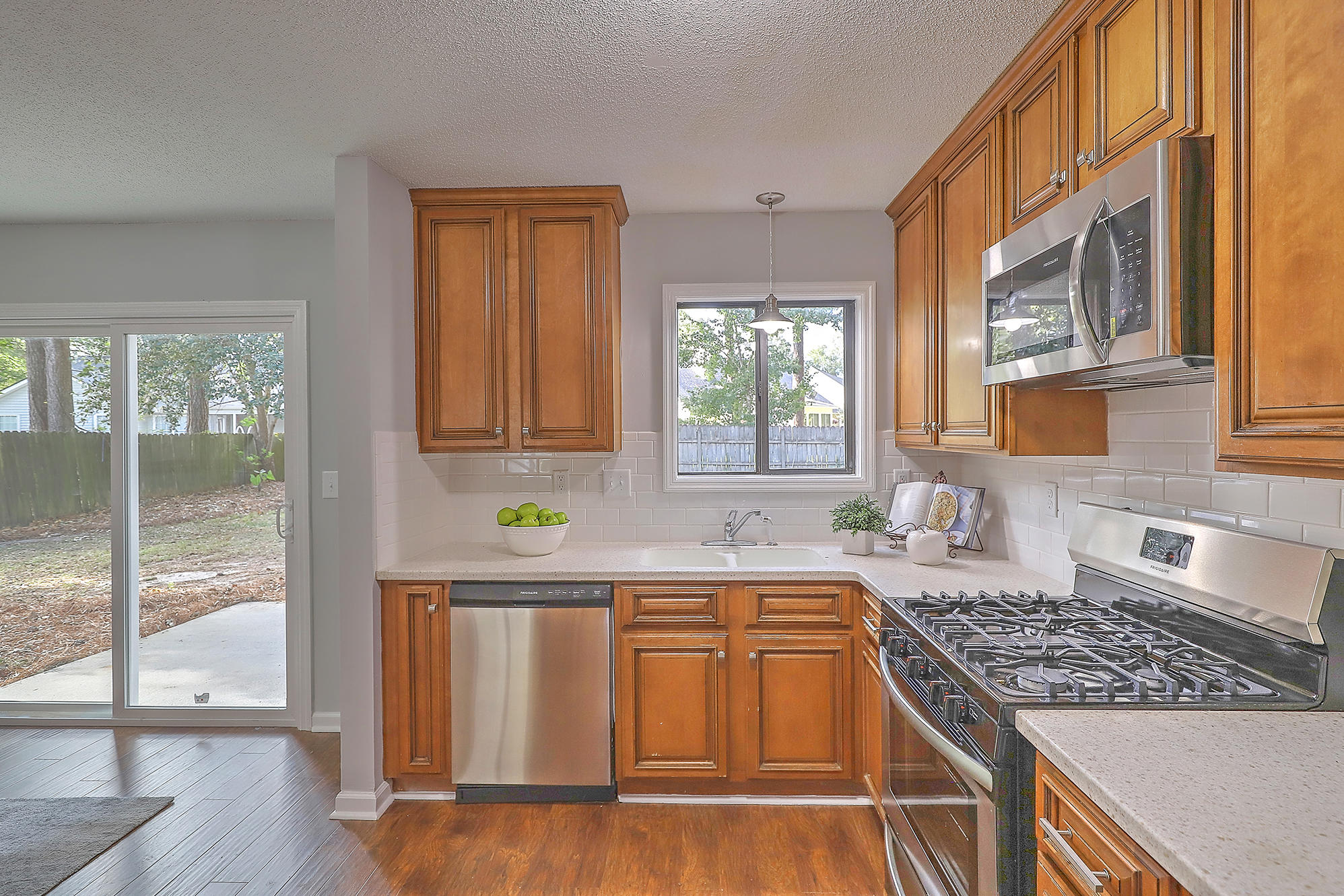 8399 Longridge Road North Charleston, SC 29418 - Photo 6 of 36 IMG_0296_7_8