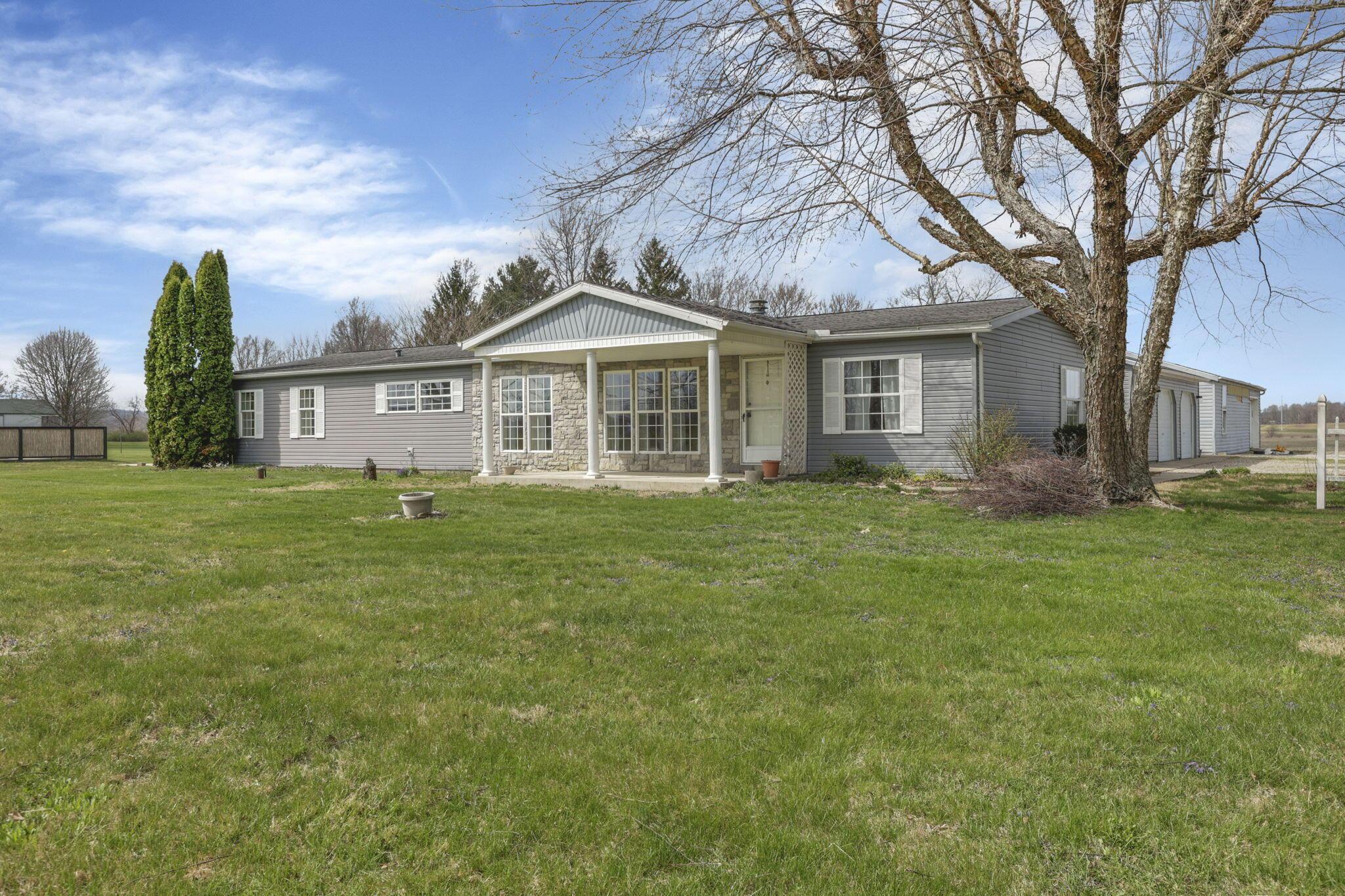 895 Becks Knob Road Southwest Lancaster, OH 43130 - Photo 2 of 71