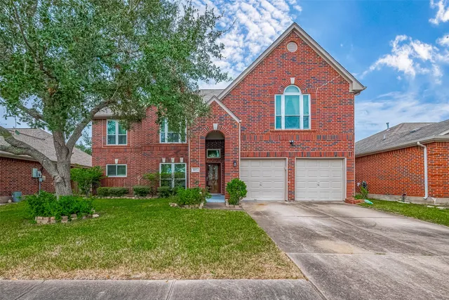 $380,000 | 16922 Echo Harbor, Friendswood, TX 77546