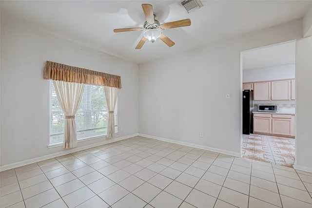 $380,000 | 16922 Echo Harbor, Friendswood, TX 77546