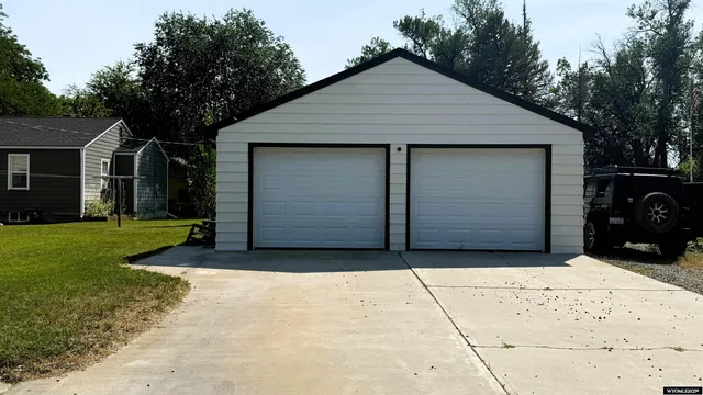 $313,000 | 308 Hampshire Avenue, Lovell, WY 82431