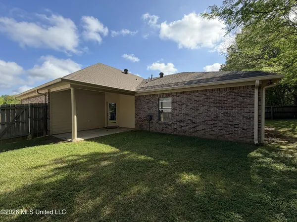 $1,900 | 101 Stapleton Drive, Canton, MS 39046