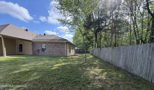$1,900 | 101 Stapleton Drive, Canton, MS 39046