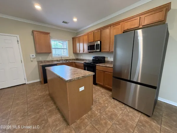 $1,900 | 101 Stapleton Drive, Canton, MS 39046