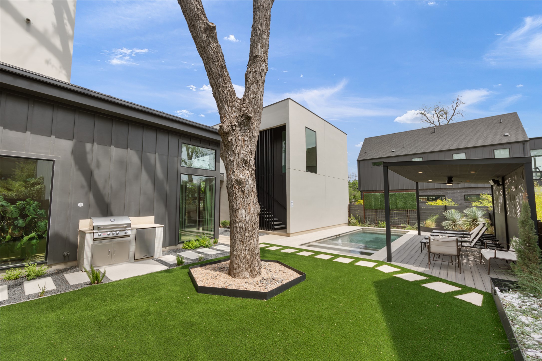 3201 Holton Street Austin, TX 78702 - Photo 37 of 39