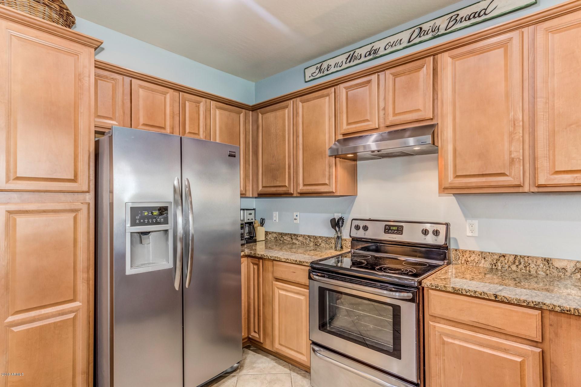 20749 West White Rock Road Buckeye, AZ 85396 - Photo 6 of 22 Kitchen