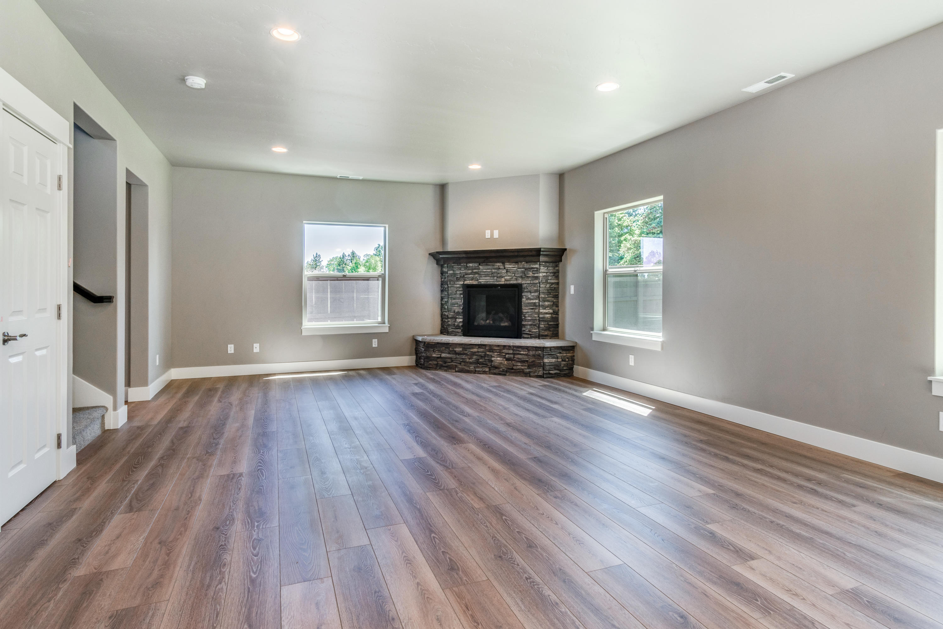 20568 Rolen Avenue, Unit LOT 178 Bend, OR 97702 - Photo 9 of 20 3143 NE Marea Dr, Bend-15