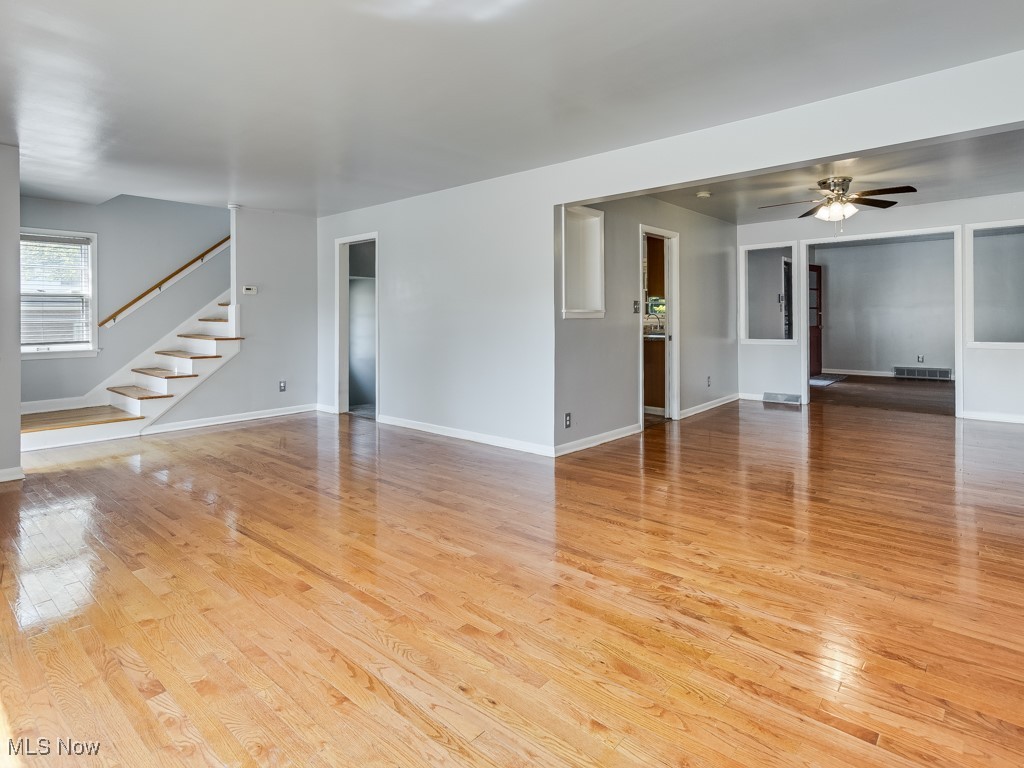 2348 Saybrook Road Cleveland, OH 44118 - Photo 10 of 37