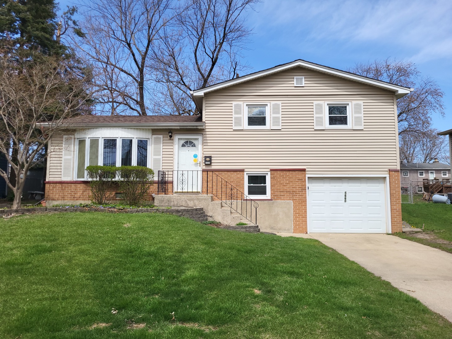 5660 Dover Road Oak Forest, IL 60452 - Photo 1 of 23 Gallery Image 1