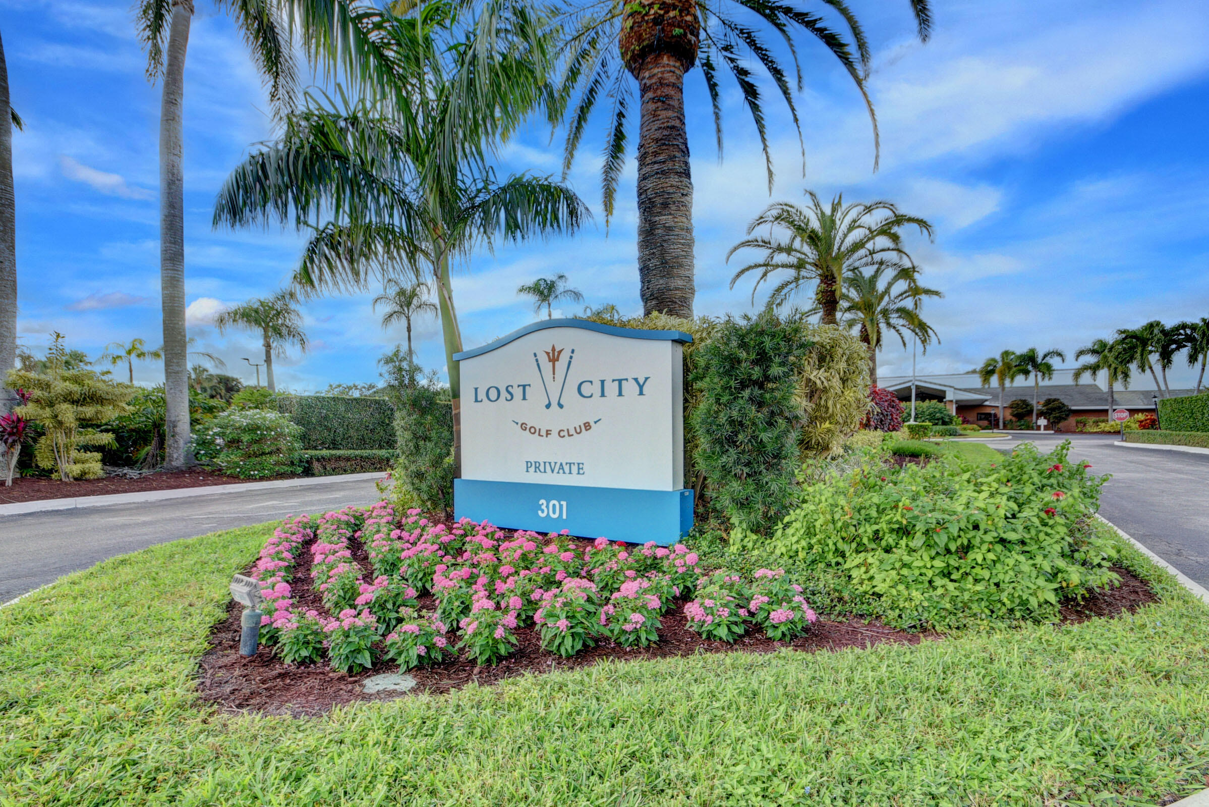 324 Orange Tree Drive, Unit 2 Atlantis, FL 33462 - Photo 43 of 67 Lost City