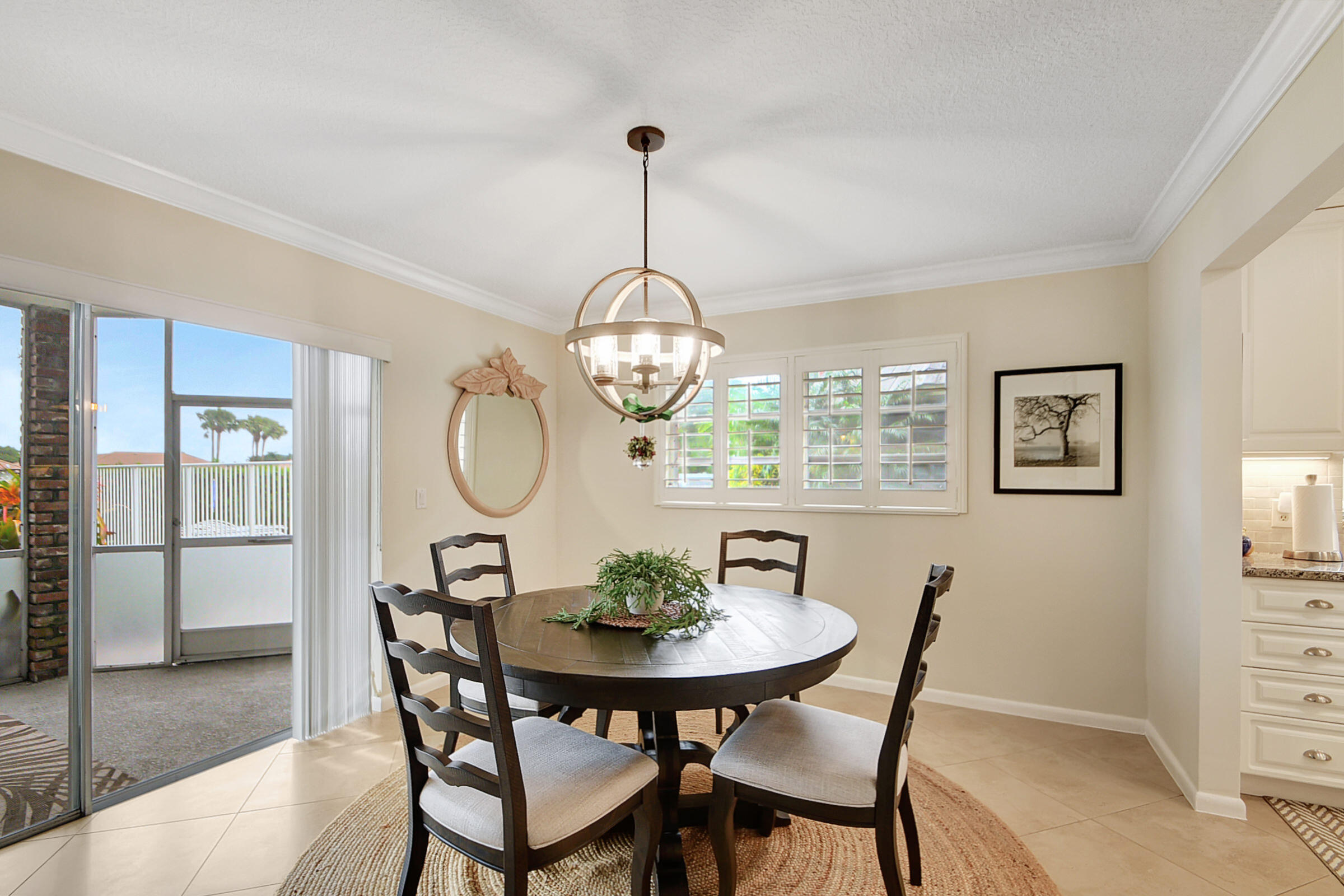 324 Orange Tree Drive, Unit 2 Atlantis, FL 33462 - Photo 7 of 67 Dining Room