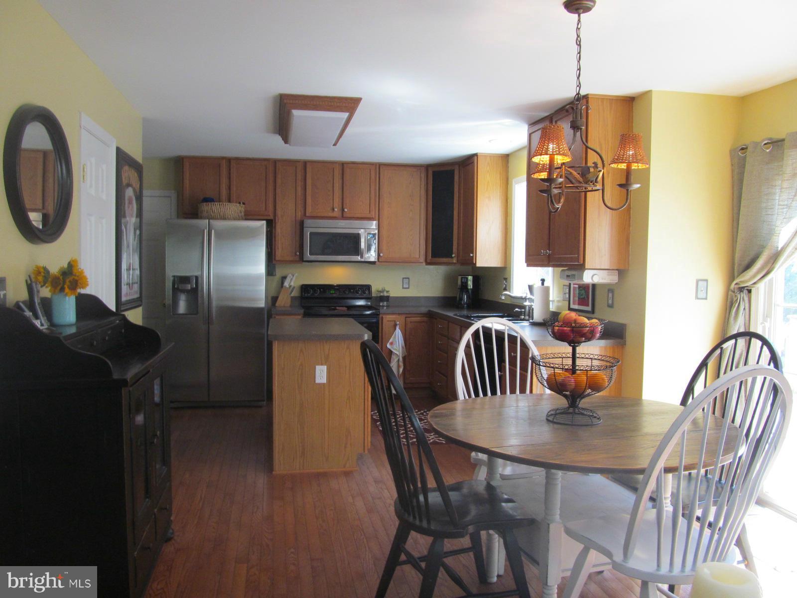 2523 Old Frederick Road Baltimore, MD 21228 - Photo 9 of 23 Family size kitchen w/42" Oak Cabinets