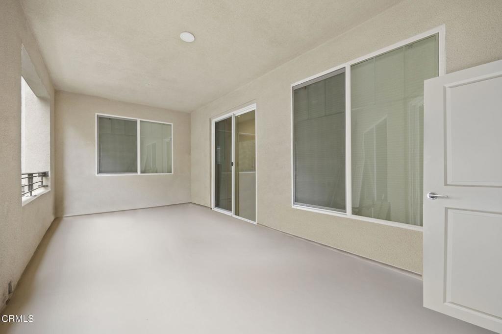 2850 Wagon Wheel Road, Unit 302 Oxnard, CA 93036 - Photo 35 of 50 an empty room with windows and closet