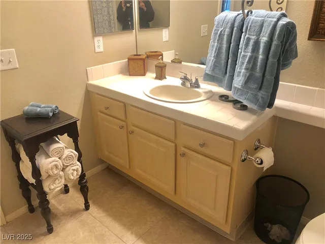 $1,995 | 5250 South Rainbow Boulevard, Unit 2105, Las Vegas, NV 89118