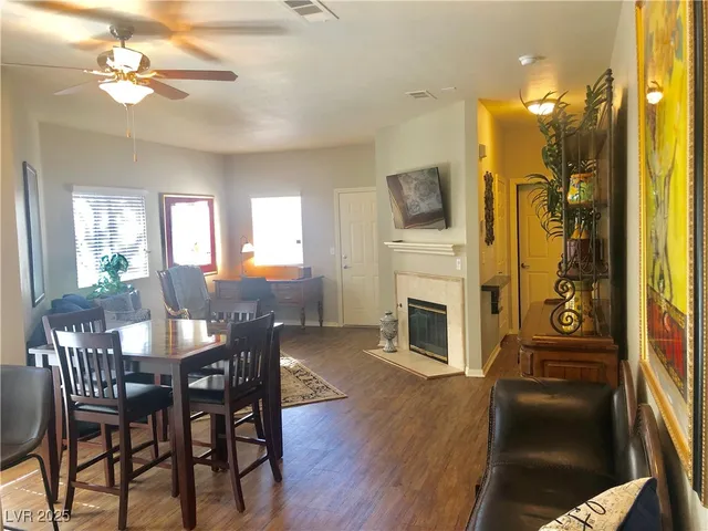 $1,995 | 5250 South Rainbow Boulevard, Unit 2105, Las Vegas, NV 89118