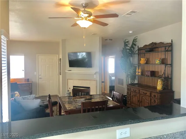 $1,995 | 5250 South Rainbow Boulevard, Unit 2105, Las Vegas, NV 89118