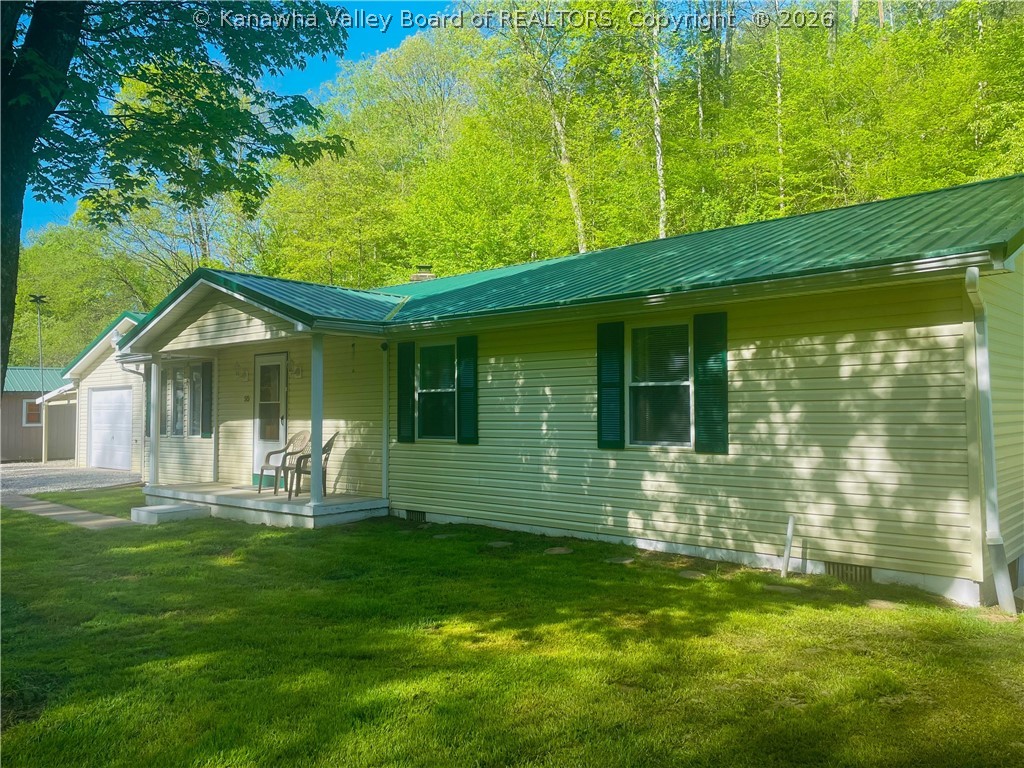 55 Little Fork Road Elkview, WV 25071 - Photo 3 of 23 Gallery Image 3