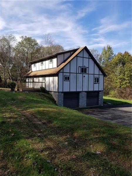 618 Freeport Road Butler, PA 16002 - Photo 2 of 18