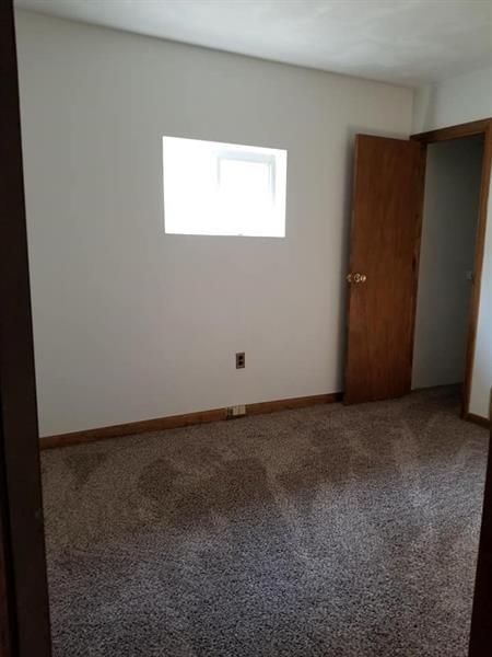 618 Freeport Road Butler, PA 16002 - Photo 12 of 18
