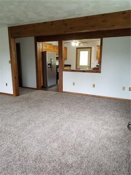 618 Freeport Road Butler, PA 16002 - Photo 9 of 18