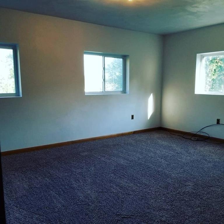 618 Freeport Road Butler, PA 16002 - Photo 10 of 18