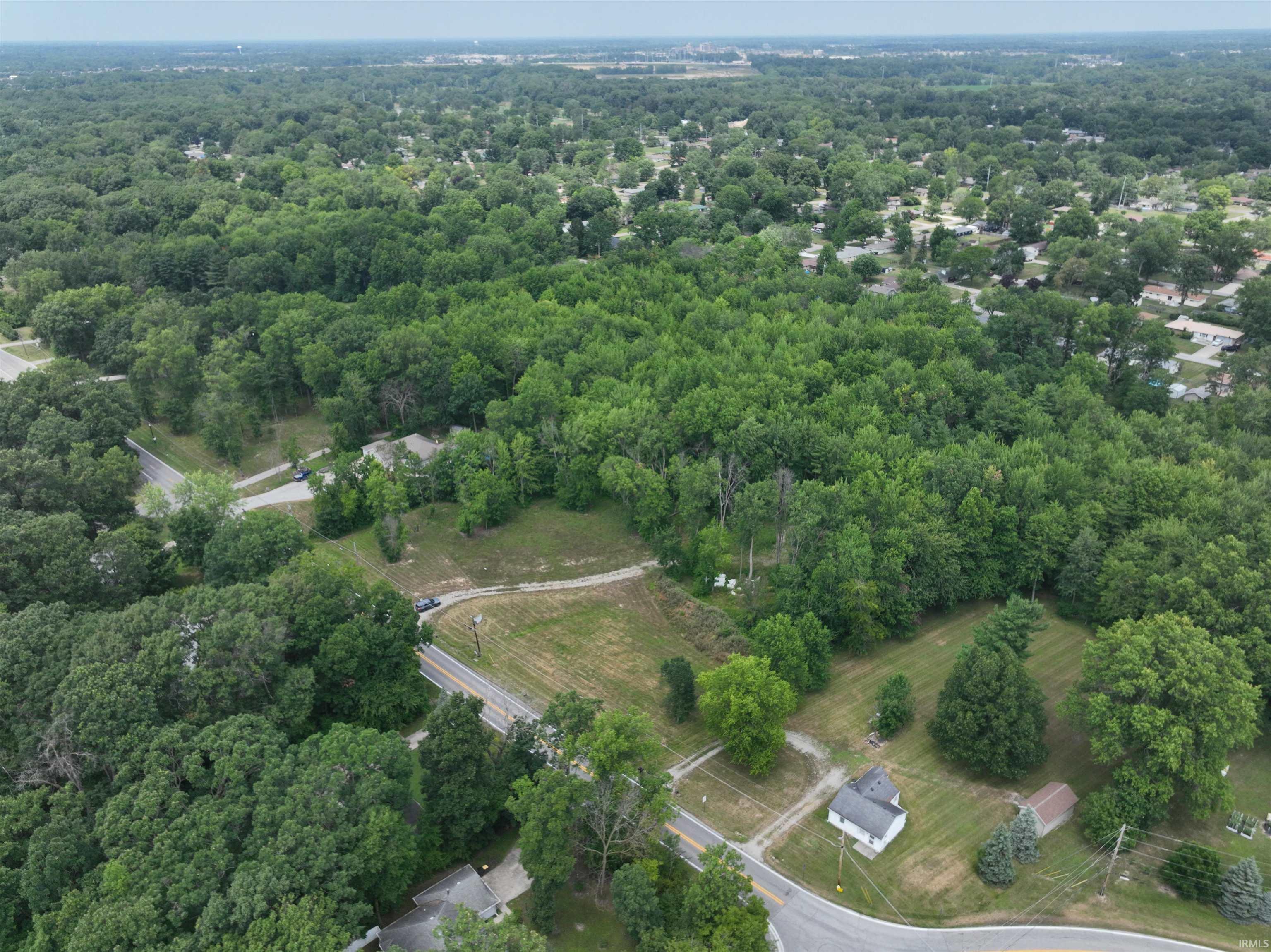 4731 Evard Road Fort Wayne, IN 46835 - Photo 3 of 14