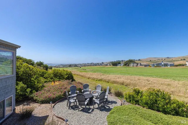 $1,749,000 | 221 Condor Court, Bodega Bay, CA 94923
