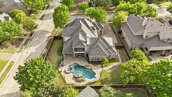 $920,000 | 781 Lark Street, Lantana, TX 76226
