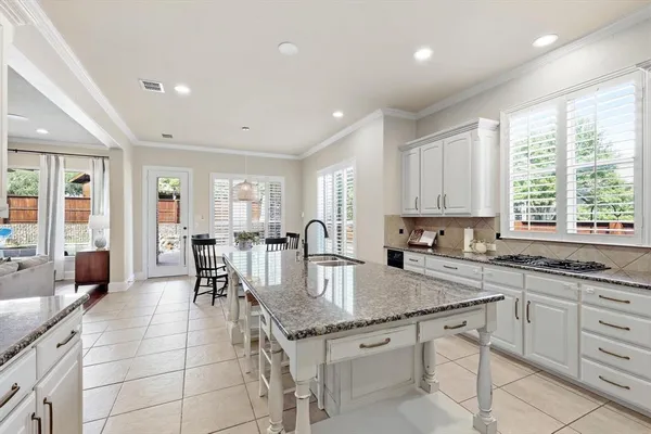 $920,000 | 781 Lark Street, Lantana, TX 76226