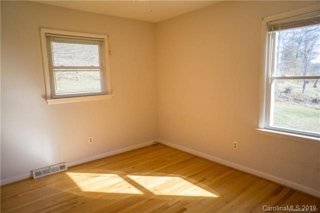 8 Parham Road Leicester, NC 28748 - Photo 15 of 20 Gallery Image 15