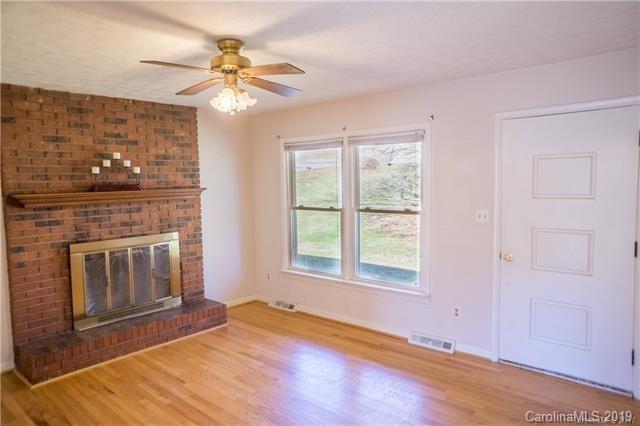 8 Parham Road Leicester, NC 28748 - Photo 3 of 20 Gallery Image 3