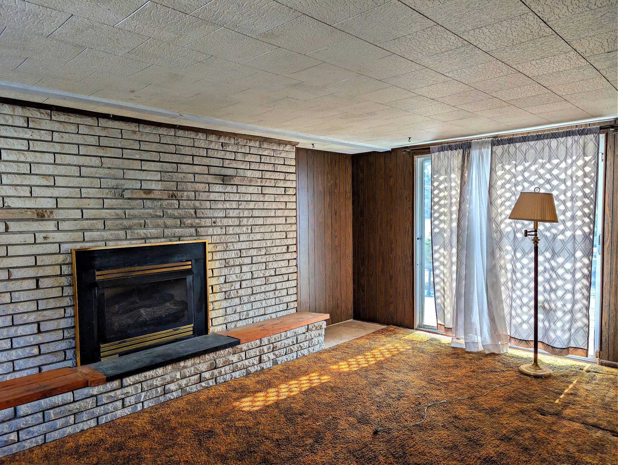 4298 North Center Road Flint, MI 48506 - Photo 17 of 46 50199710-7ebe92f9-ae6f-4ac8-8430-afe58d7b7cba.JPG