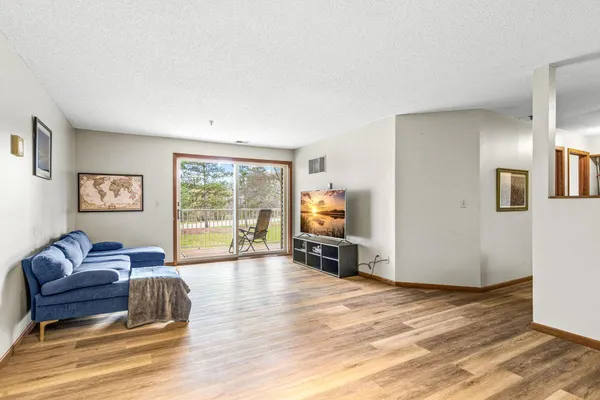 $149,900 | 1215 Ferndale Street North, Unit A12, Maplewood, MN 55119