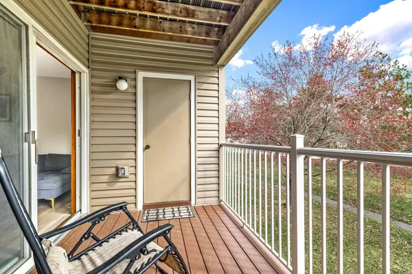 $149,900 | 1215 Ferndale Street North, Unit A12, Maplewood, MN 55119