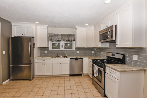 81 Amherst Road Stoughton, MA 02072 - Photo 8 of 13 Gallery Image 8