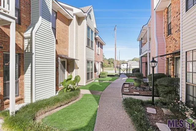 $133,900 | 10926 Old Hammond Highway, Unit 3, Baton Rouge, LA 70816