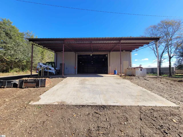 $700,000 | 533 Crest Drive, Easley, SC 29640