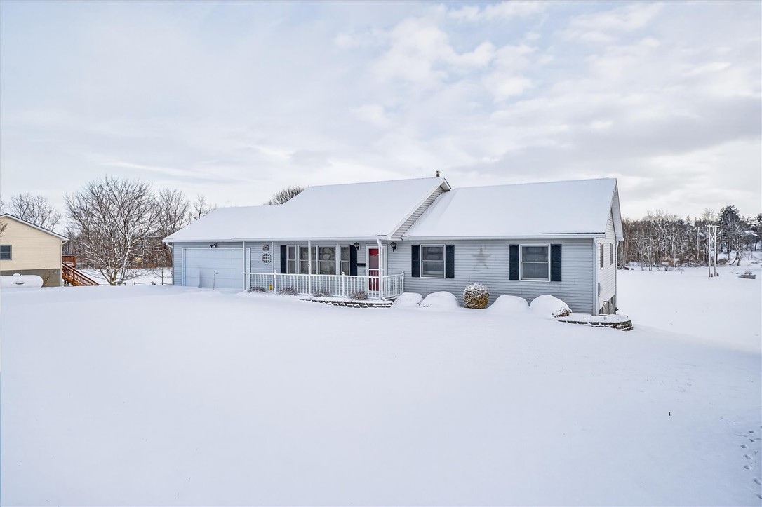 2812 Quaker Road Palmyra, NY 14522 - Photo 1 of 49 Canal front ranch home