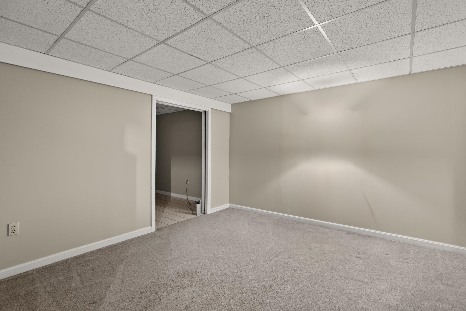 4 Bellflower Circle Concord, NH 03303 - Photo 19 of 55