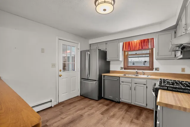 $535,000 | 4 Bellflower Circle, Concord, NH 03303