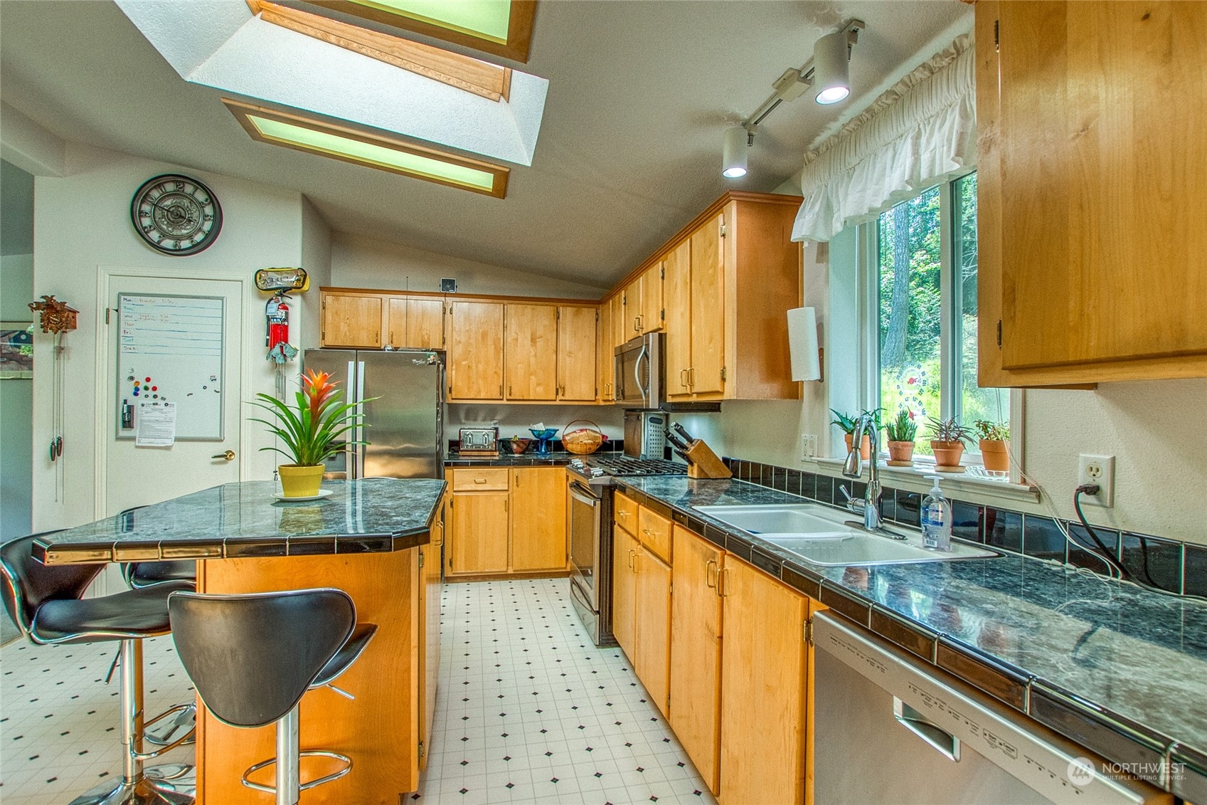 851 Crow Valley Road Orcas Island, WA 98245 - Photo 8 of 38 Gallery Image 8