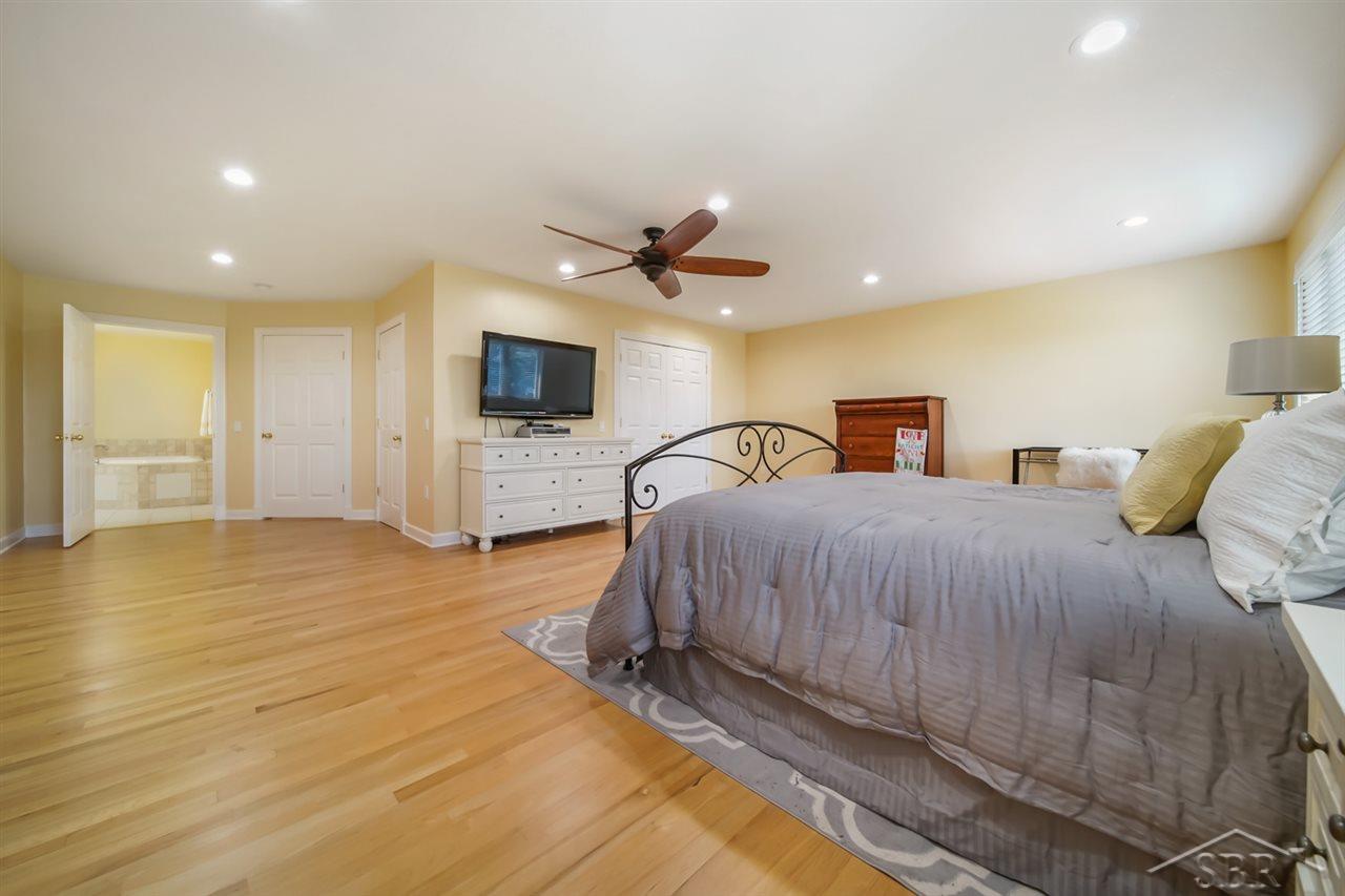 3411 Hackett Road Saginaw, MI 48603 - Photo 22 of 36 Master Bedroom