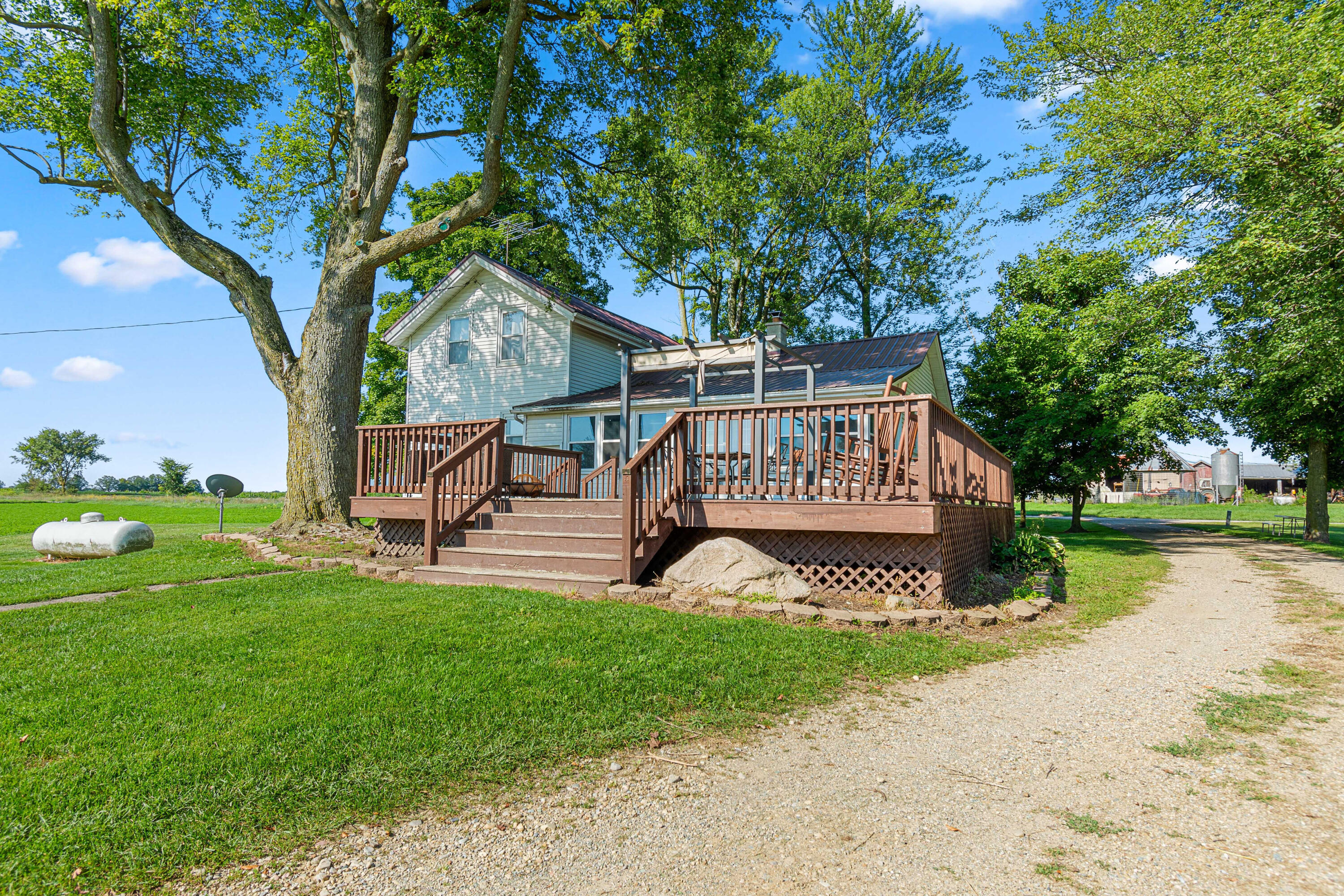 8631 Lickley Road Pittsford, MI 49271 - Photo 12 of 45 17