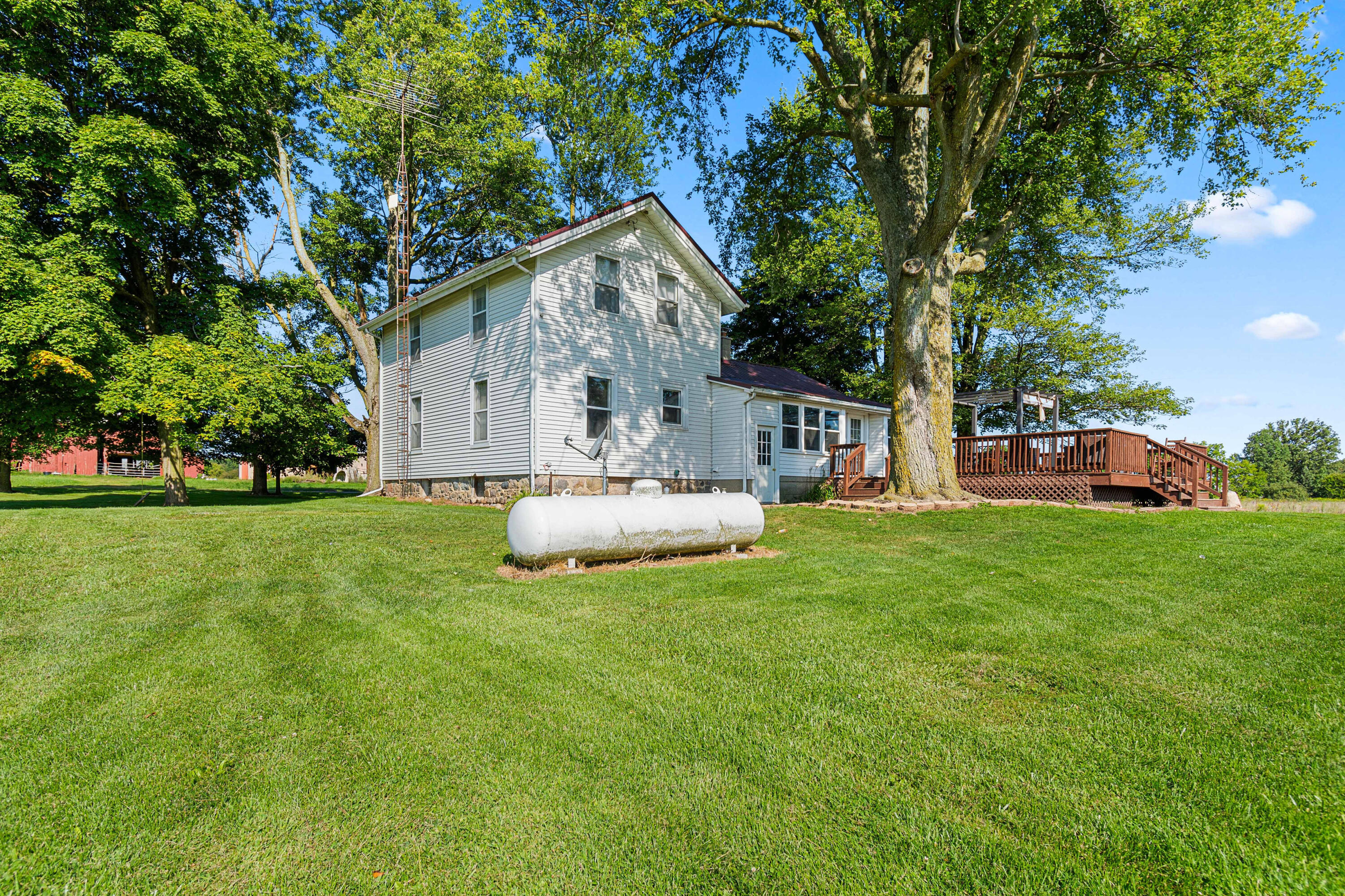 8631 Lickley Road Pittsford, MI 49271 - Photo 13 of 45 19
